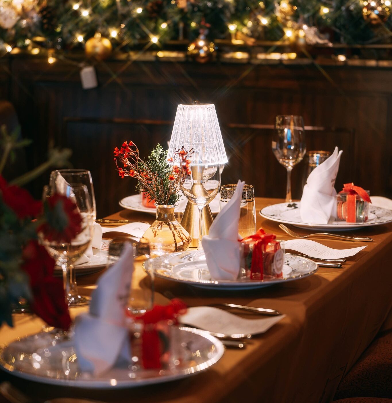 den ban horeca huta light for life trang tri nha hang quan bar co dien e1762416838996