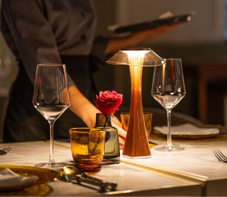 den ban horeca huta light for life trang tri nha hang quan bar sang trong e1758161773295