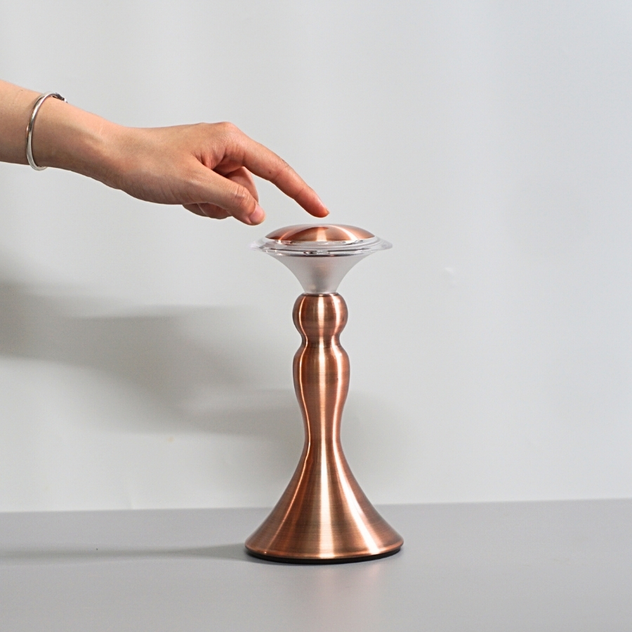 Đèn Bàn Quán Bar HUTA Light For Life Mã RESCUP