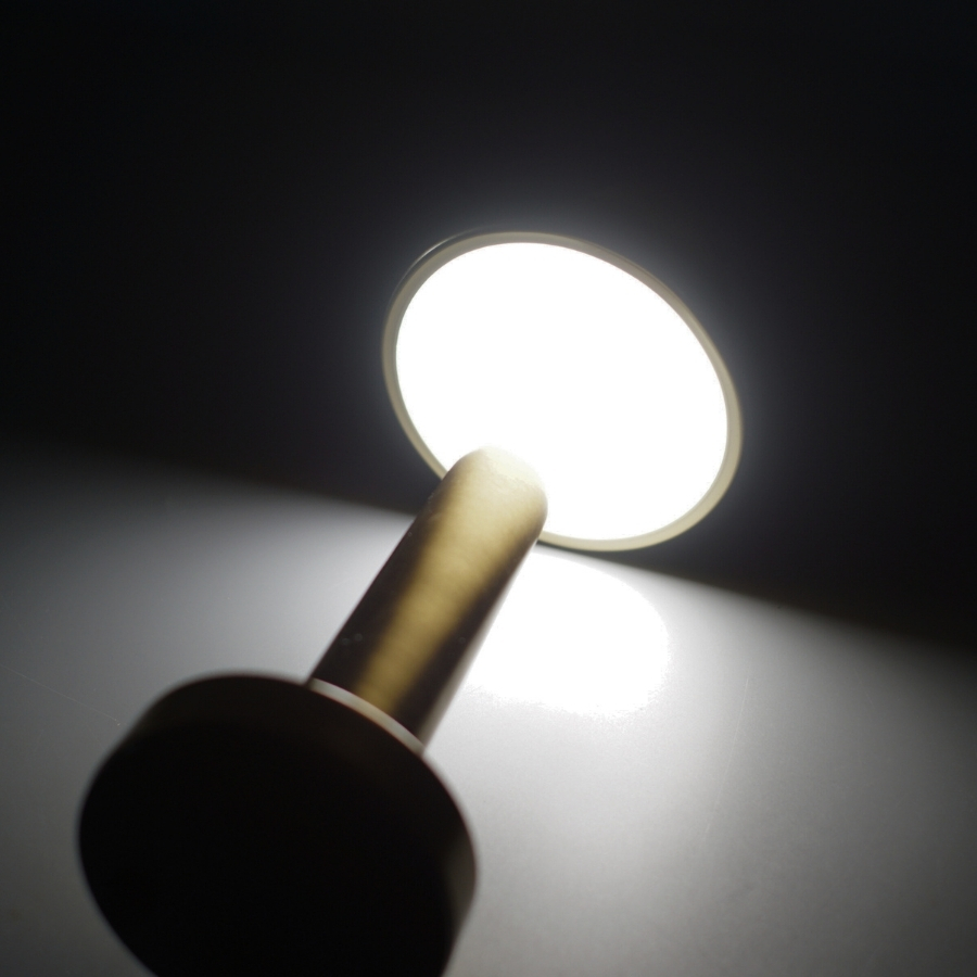 Đèn Bàn Quán Bar HUTA Light For Life Mã RESNONCUT