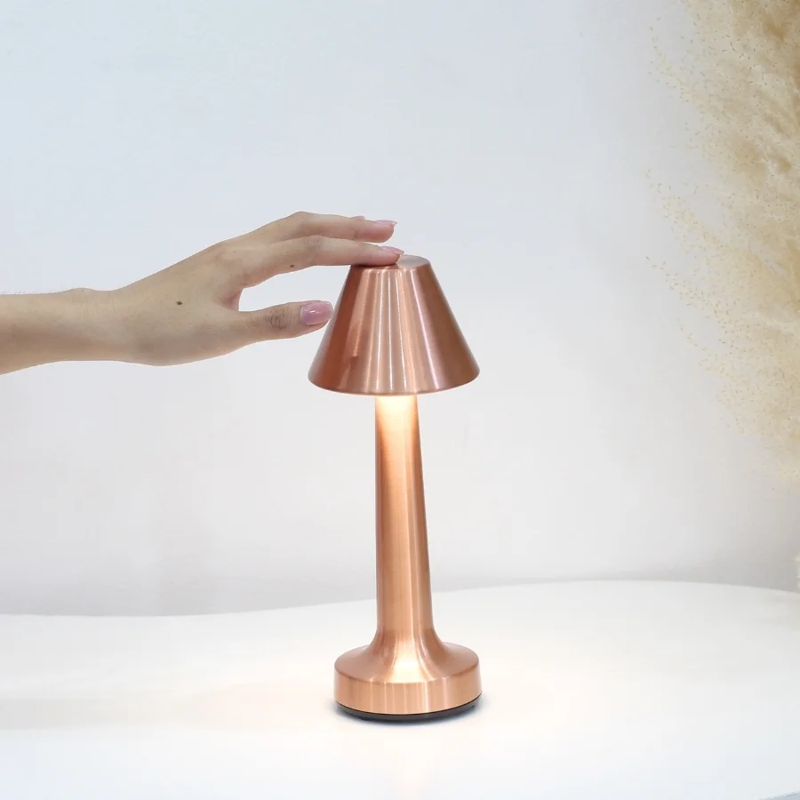 Đèn Bàn Quán Bar, Nhà Hàng HUTA Light For Life Mã RESNONCUT