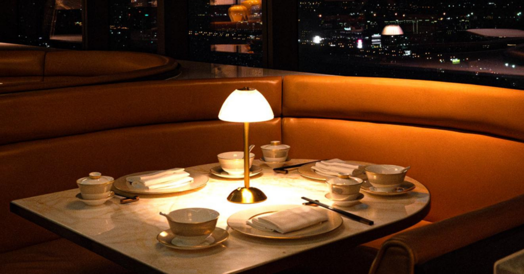 Đèn Bàn Trang Trí Nhà Hàng HUTA Light For Life Mã RESDUNON