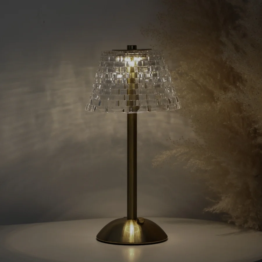Đèn Bàn Trang Trí Nhà Hàng, Quán Bar HUTA Light For Life Mã RESBED3
