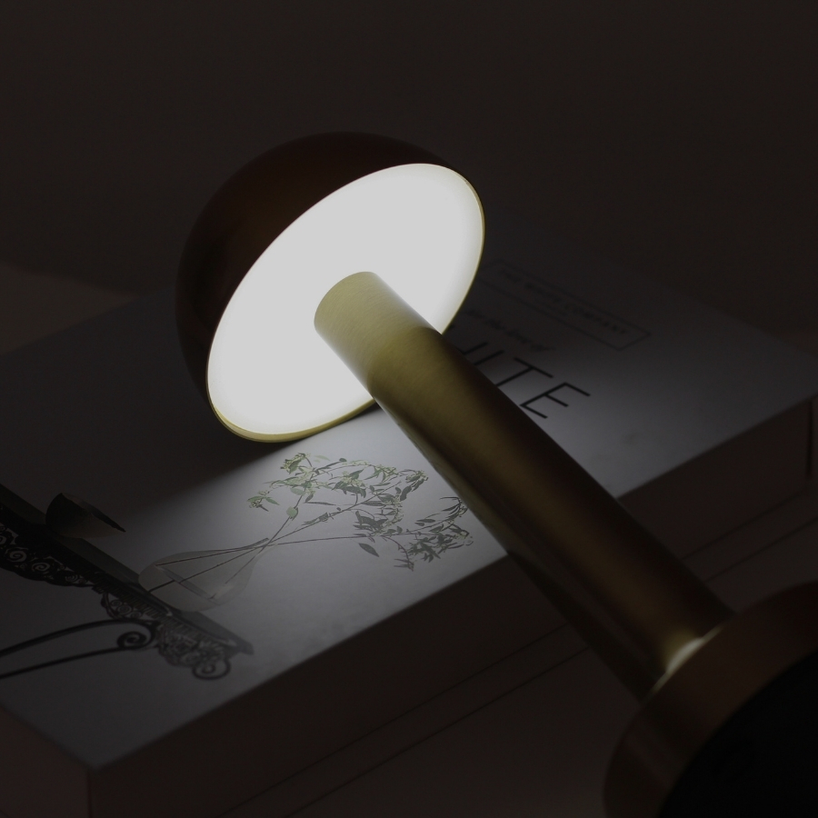Đèn Bàn Trang Trí Nhà Hàng, Quán Bar HUTA Light For Life Mã RESNON