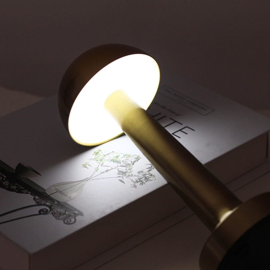 Đèn Bàn Trang Trí Nhà Hàng, Quán Bar HUTA Light For Life Mã RESNON