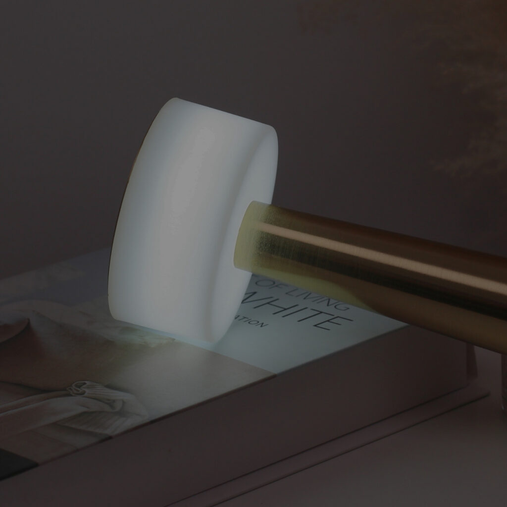 Đèn Bàn Trang Trí Quán Bar Nhà Hàng HUTA Light For Life Mã RESTA