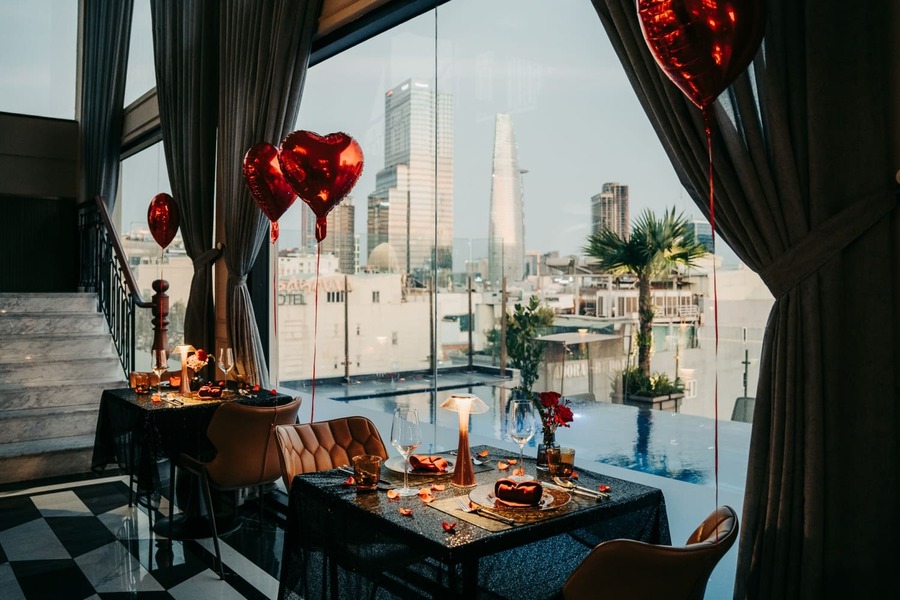 huta light for life cung cap den ban an nha hang cloud nine lasiesta 2