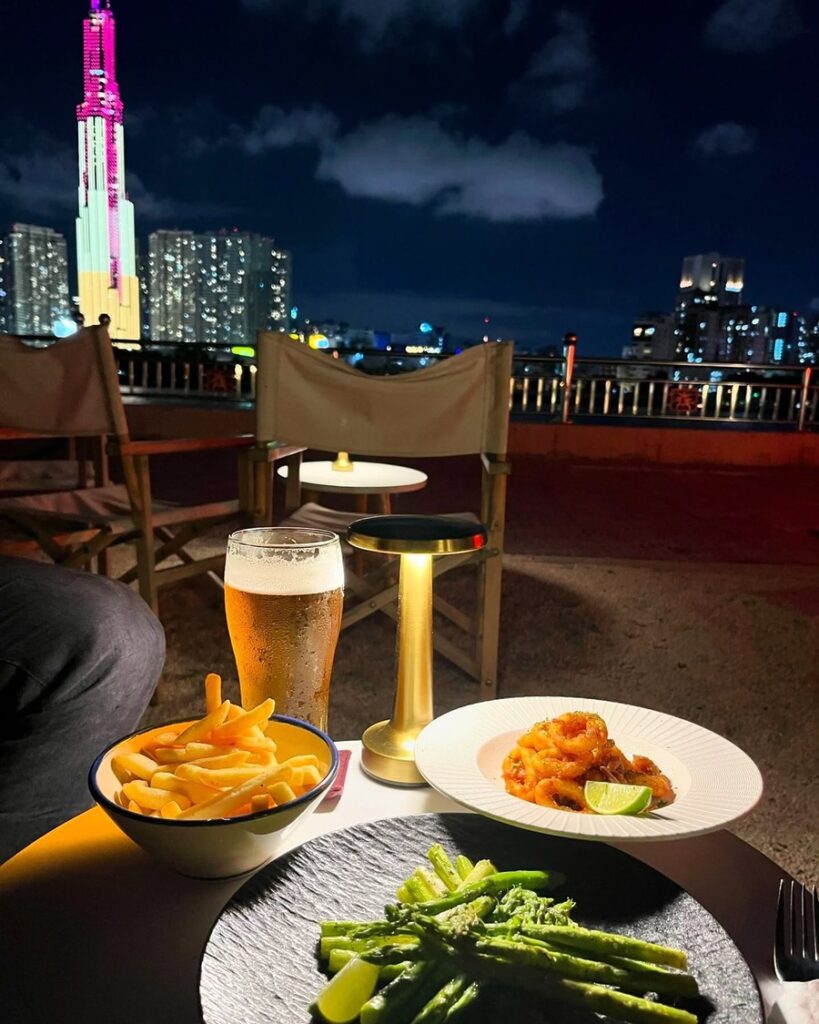 huta light for life cung cap den ban an nha hang satsuma house 2