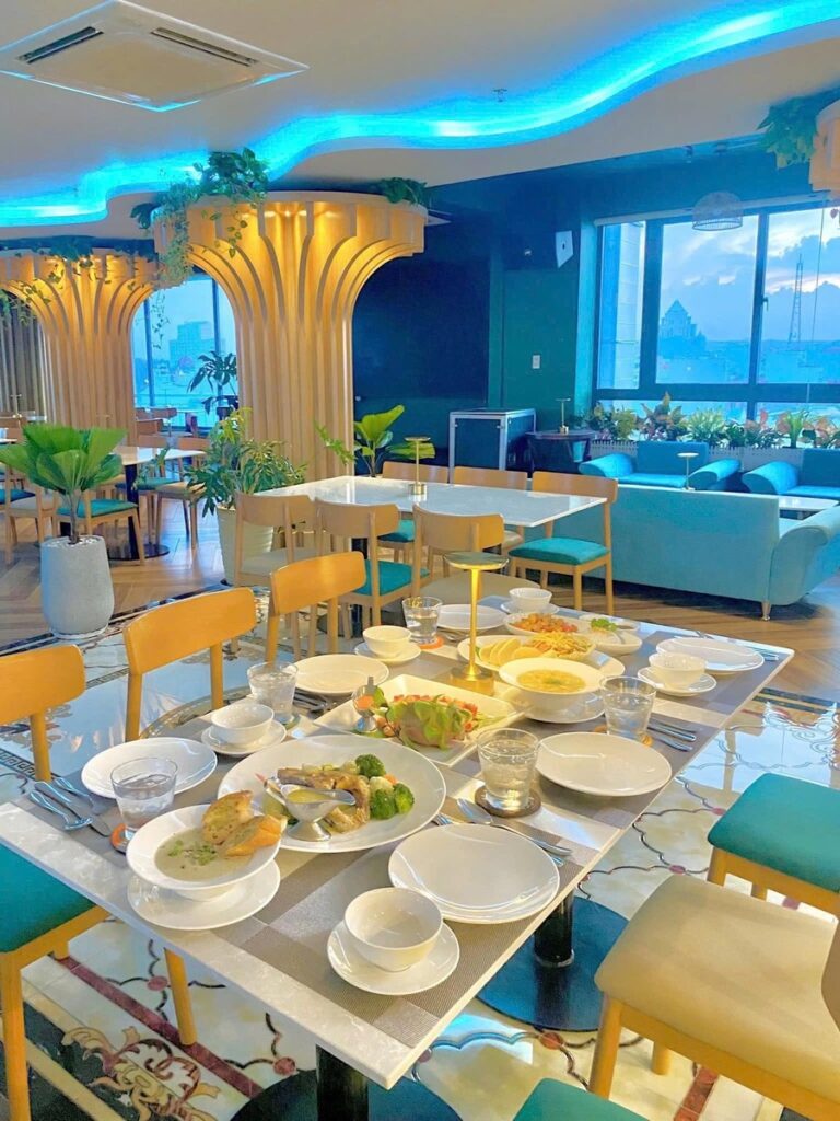 huta light for life cung cap den ban an nha hang the palms phan thiet