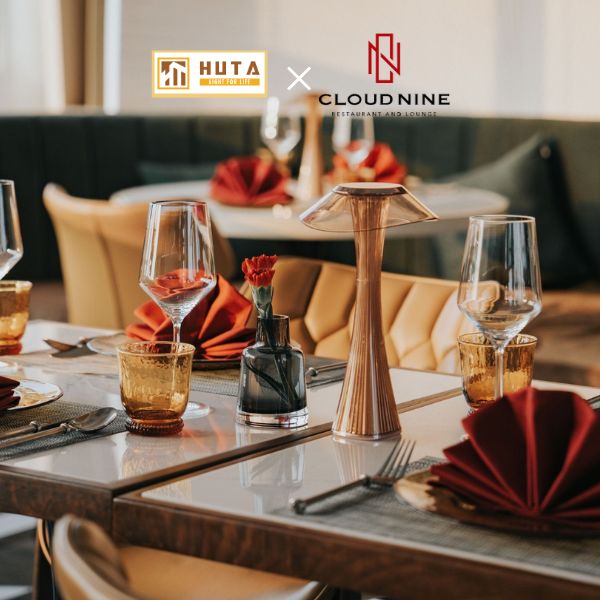 khach hang mua den ban an trang tri nha hang quan bar huta light for life 1 3