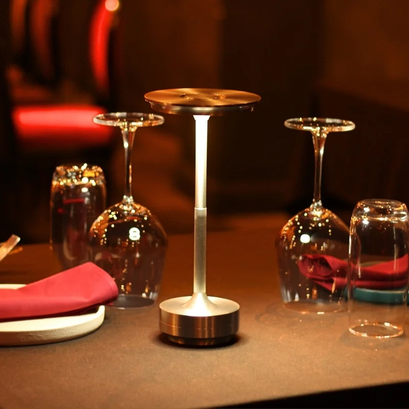 Bộ sưu tập đèn bàn trang trí horeca