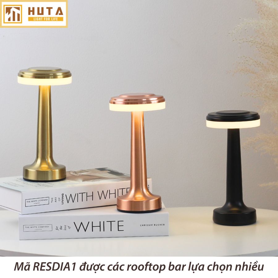 Top 6 mẫu đèn bàn led được các quán bar, quầy bar chọn nhiều trong năm 2025