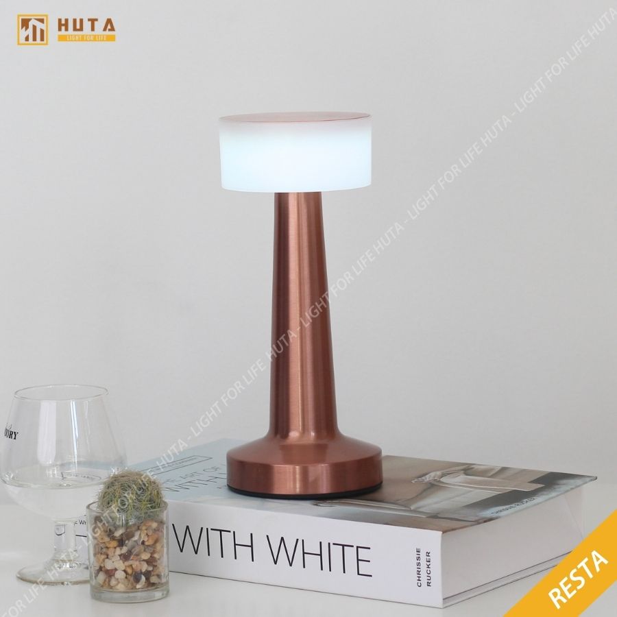 Hành Trình Bảo Trì Đèn Bàn Nhà Hàng Tại Zumwhere Đông Du