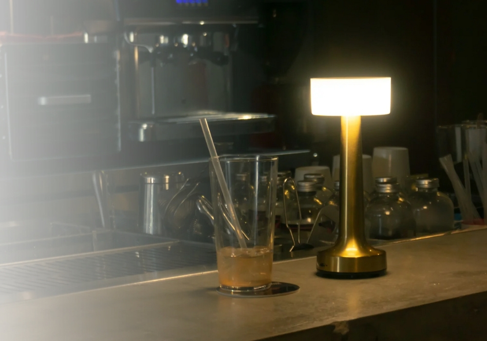 hero ban muon xem den ban quan bar quay bar resta