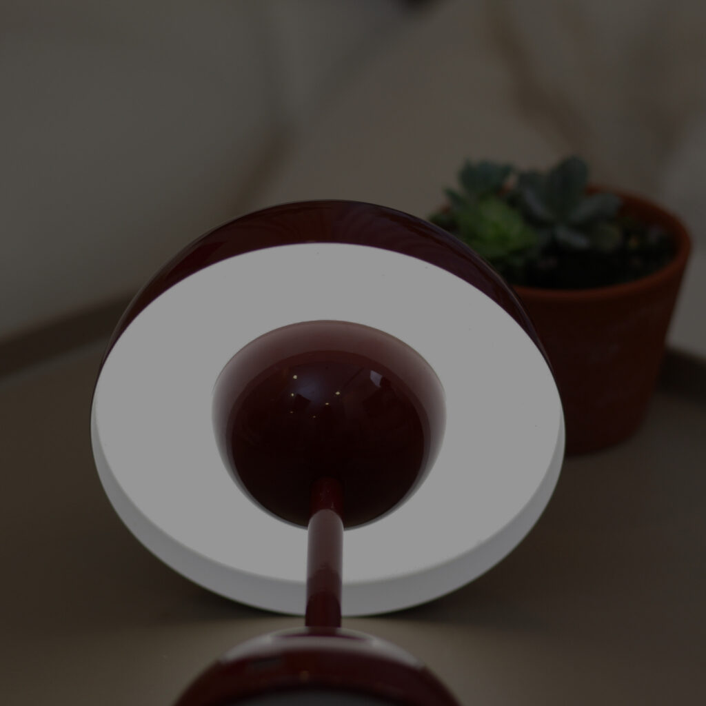 Đèn Bàn Decor Tích Điện HUTA Light For Life Mã BEDNAM