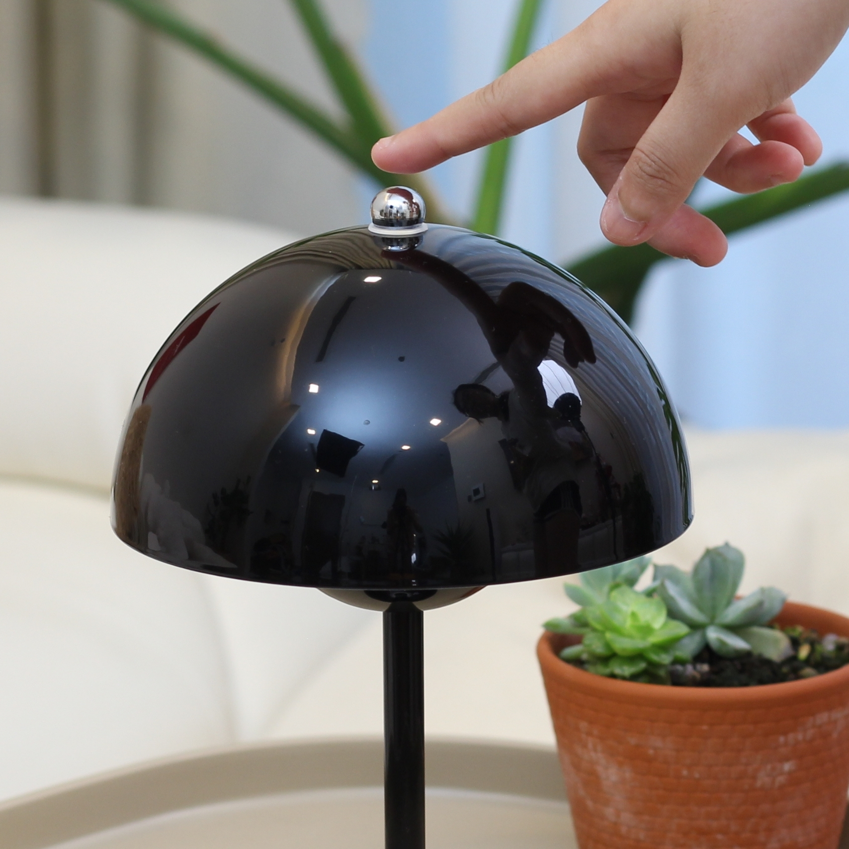 Đèn Bàn Decor Tích Điện HUTA Light For Life Mã BEDNAM