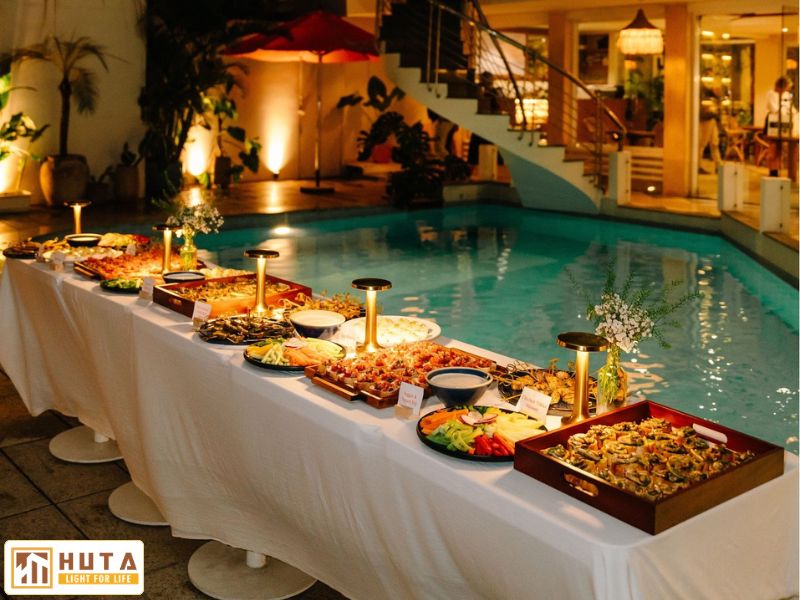 Bật Mí 3 Vai Trò Chính Của Đèn Bàn Ăn Trong Trải Nghiệm Thực Khách