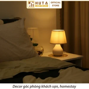 Đèn Ngủ Để Bàn Decor Khách Sạn HUTA Light For Life Phong Cách Tối Giản Thân Gốm Sứ Mã S1