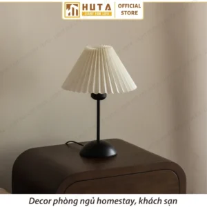 Đèn Ngủ Để Bàn Decor Khách Sạn, Tab Đầu Giường HUTA Light For Life Thân Kim Loại Mã T13