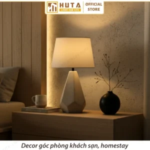 Đèn Ngủ Để Bàn Hiện Đại Cho Khách Sạn HUTA Light For Life Thân Gốm Sứ Mã S15