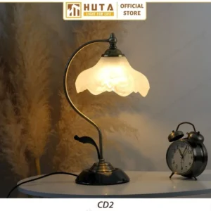 Đèn Ngủ Để Bàn Khách Sạn HUTA Light For Life Phong Cách Cổ Điển Thân Kim Loại Mã CD2
