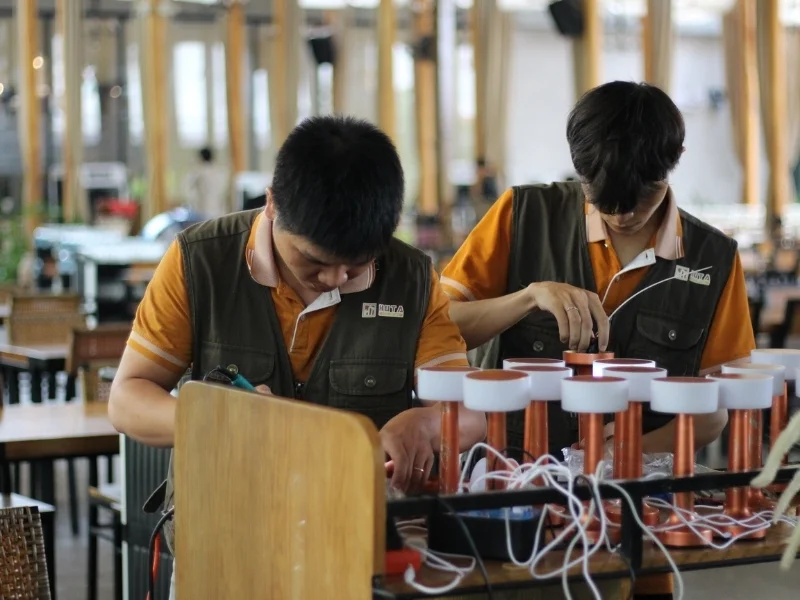 trang chu den ban horeca cho nha hang quan bar 5