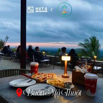 hinh anh thuc te den de ban an tai nha hang quan bar 31