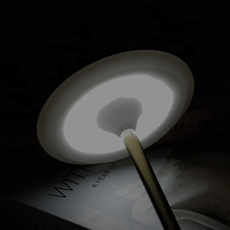 Đèn Bàn Trang Trí Nhà Hàng, Quán Bar HUTA Light For Life Mã AL3